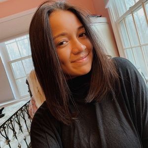 Meet your Posher, Gabby